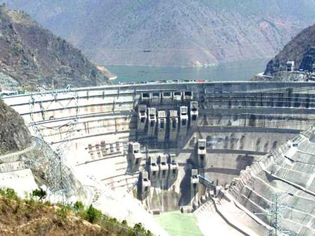 तिब्बत में ब्रह्मपुत्र पर डैम बनाकर उसे भारत के खिलाफ इस्तेमाल कर रहा चीन