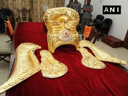 मां भद्रकाली को 3.6 करोड़ रुपए का मुकुट चढ़ाएंगे तेलंगाना के मुख्यमंत्री