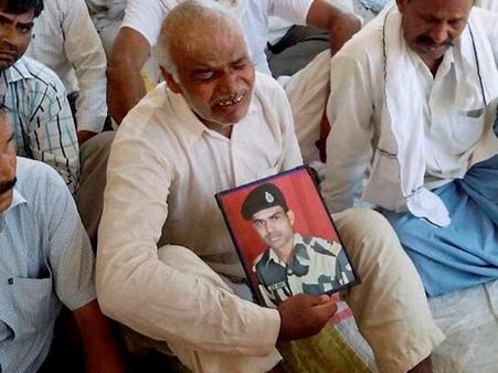 ग्रेनेड के हमले से थे घायल, फिर भी आतंकियों पर गोलियां चलाते रहे नितिन