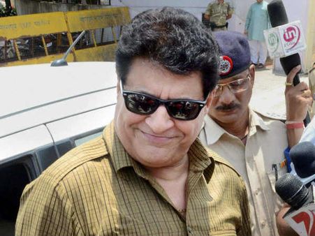 एफटीआईआई चेयरमैन गजेंद्र चौहान ने पाकिस्तानी कलाकारों के भारत आने पर लिया 'एक्शन'