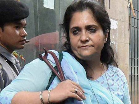 तीस्ता सीतलवाड़ को सुप्रीम कोर्ट से झटका, जारी रहेगी बैंक खातों पर लगी रोक