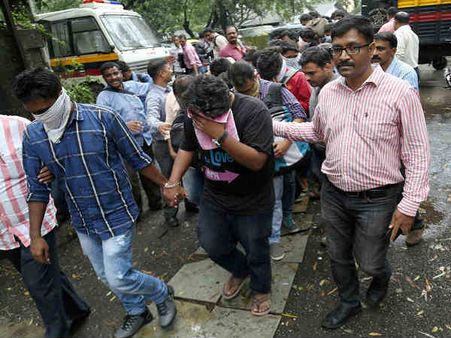 ठाणे के ठग ने गर्लफ्रेंड को गिफ्ट की थी 2.5 करोड़ की कार, दुबई में है बिजनेस