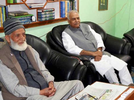 अलगाववादी नेता गिलानी ने रखी कश्‍मीर की शांति लौटाने के लिए दो शर्तें