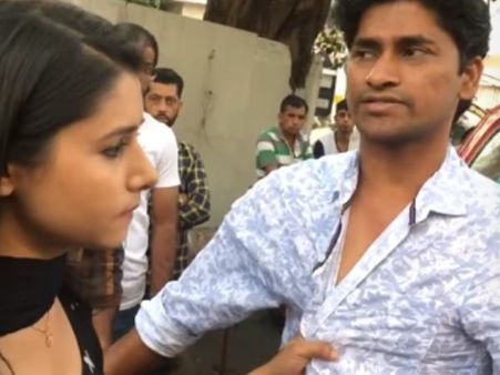 बॉलीवुड में कास्टिंग काउच, अभिनेत्री ने सरेआम किया डायरेक्टर की करतूत का VIDEO