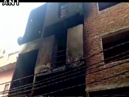 यूपी : गाजियाबाद की फैक्ट्री में भीषण आग से 13 लोगों की मौत, कई झुलसे