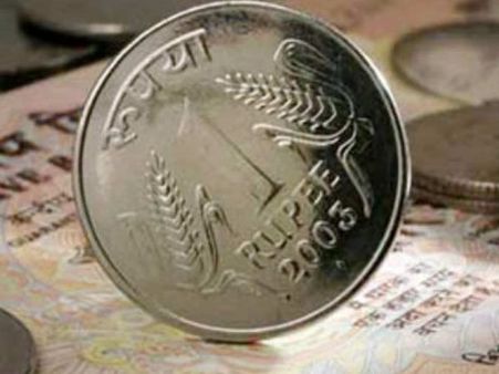 2000 रुपए के बदले बैंक वालों ने बुजुर्ग महिला को पकड़ाए 1 रुपए के 2000 सिक्‍के