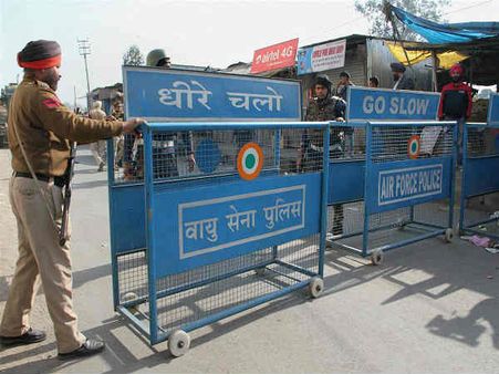 बैन पर एनडीटीवी का बयान, इमरजेंसी के बाद ये पहली असाधारण घटना