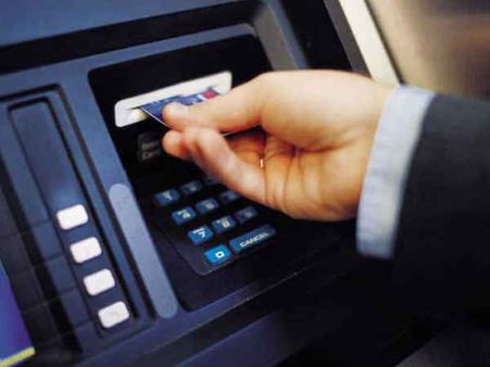 नोटबंदी: बिहार में बिना बैंक खातों के ही लोगों के पास पहुंच गए ATM कार्ड