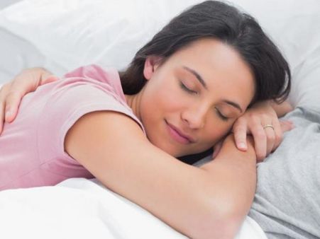 जानिए रात को आने वाले अलग अलग सपनों का अर्थ