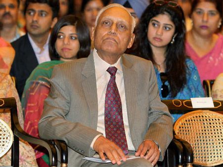 अगस्ता हेलिकॉप्टर घोटाला: पूर्व वायुसेना प्रमुख एसपी त्यागी को मिली जमानत