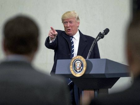 न्‍यूयॉर्क में मुस्लिम महिला पर हमला, हमलावर ने कहा ट्रंप दिलाएंगे मुस्लिमों से छुटकार