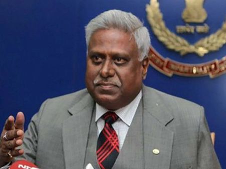 सीबीआई ने अपने पूर्व मुखिया रंजीत सिन्‍हा के खिलाफ भ्रष्‍टाचार के मामले में दर्ज की एफआईआर