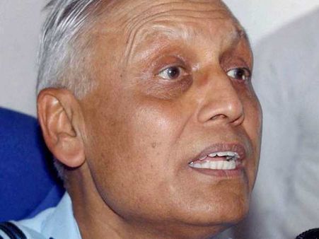 अगस्ता वेस्टलैंड: एसपी त्यागी ने करोड़ों की संपत्ति खरीदी, रक्षा विभाग और वायुसेना को नहीं बताया