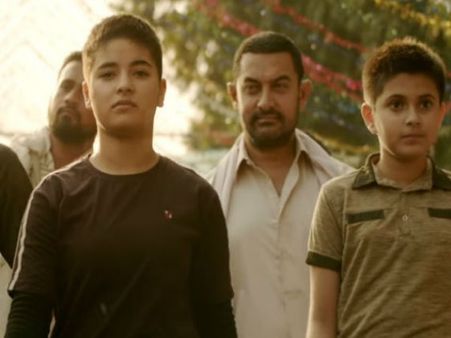 तिरंगा और जन गण मन को हटाने पर अड़ा PAK, आमिर ने 'दंगल' की रिलीज से किया इनकार