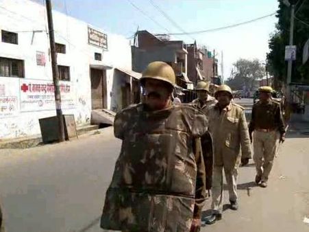 वायरल वीडियो की वजह से पहासू में सांप्रदायिक बवाल, पथराव