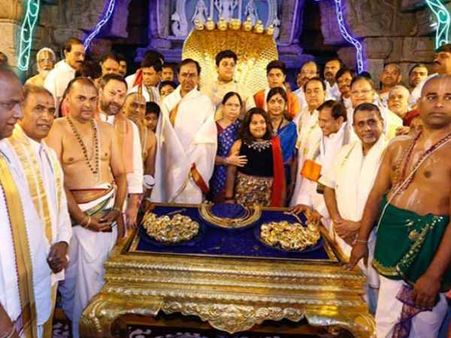 धर्म के चलते कानूनी कटघरे में पहुंचे तेलंगाना के CM केसीआर, कोर्ट में अर्जी