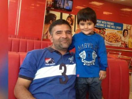 दो वर्ष की बेटी ने किया पिता का अंतिम संस्‍कार, पत्‍नी को मृत्‍यु के बाद मिला एनिवर्सिरी गिफ्ट