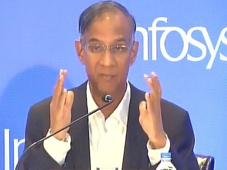 इंफोसिस के चेयरमैन ने कहा- बोर्ड और प्रमोटर्स में कोई झगड़ा नहीं