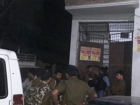 बरेली: पकड़ा गया मिलावटी तेल का बड़ा जखीरा, पिता-पुत्र घोल रहे थे होली में जहर