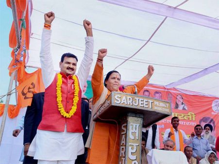 मुसलमानों को टिकट नहीं देने पर ही भाजपा के भीतर दो मत