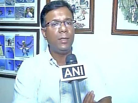 कांग्रेस छोड़ने वाले पूर्व विधायक ने कहा- दिग्विजय सिंह को अब राजनीति छोड़ देनी चाहिए