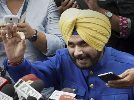 पंजाब मंत्रिमंडल में शामिल हुए सिद्धू लेकिन रोल पर सस्पेंस बरकरार