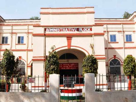 बिहार: नेता बृजनाथी सिंह का हत्यारा समेत एक साथी फरार, अनुपस्थित रहने के चलते 4 पुलिस वाले सस्पेंड