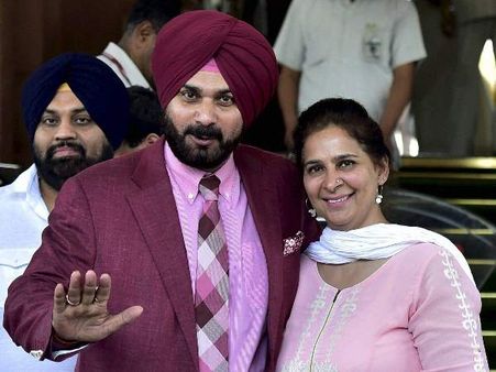 कैप्टन अमरिंदर सिंह पर भड़कीं सिद्धू की पत्नी नवजोत, कहा-टीवी रोजगार का जरिया