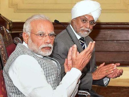 सुप्रीम कोर्ट और मोदी सरकार में फिर ठनी, पांच न्‍यायाधीशों की कोलेजियम ने ठुकराया प्रस्‍ताव