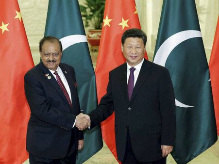 पाकिस्‍तान डे पर इस्‍लमाबाद में राष्‍ट्रपति ममनून हुसैन को आई कश्‍मीर की याद