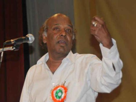 मश‍हूर शायर राहत इंदौरी ने दिया पाकिस्‍तान को करारा जवाब, जानिए क्‍या किया