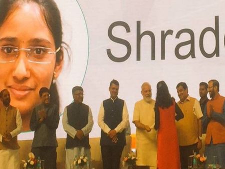 ये हैं वो लोग, जिन्हें नोटबंदी ने बना दिया करोड़पति और लखपति! देखिए पूरी लिस्ट