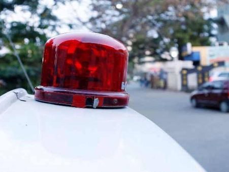 लालबत्ती पर पाबंदी से पहले जानिए किसे थी इसे लगाने की इजाजत