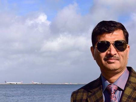 अश्वनी लोहानी: एयर इंडिया का वो अफसर जिसने MP रवींद्र गायकवाड़ को नहीं दिया उड़ने का मौका