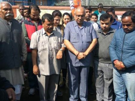 मेघालय बीजेपी नेताओं ने जीते जी विनोद खन्ना के लिए रखा मौन, बाद में मांगी माफी