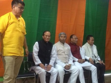 मणिपुर: कांग्रेस को बड़ा झटका, चार विधायकों ने थामा भाजपा का दामन