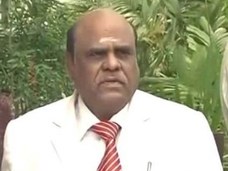 जस्टिस कर्णन ने देश के चीफ जस्टिस समेत 7 जजों के खिलाफ जारी किया समन