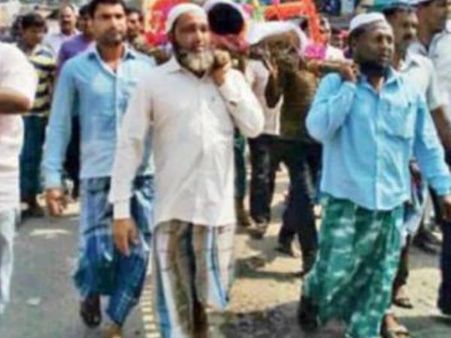 मुस्लिमों ने किया गरीब हिन्दू युवक का अंतिम संस्कार, 'राम नाम' के नारों के साथ निकाली शवयात्रा