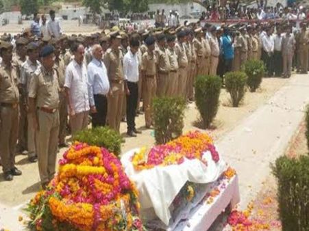 जवाहर बाग कांड: चश्मदीद ने दिया नया मोड़, शहीद एसपी सिटी और एसओ को मारी गई गोली चलाई थी पुलिस ने!