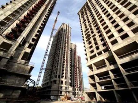 यमुना एक्सप्रेस वे अथॉरिटी ने दिया जोर का झटका,टेंशन में बिल्डर-होम बायर्स परेशान