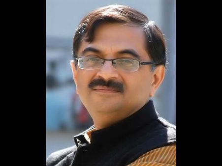 नस्लीय टिप्पणी को लेकर सोशल मीडिया पर घिरे भाजपा नेता