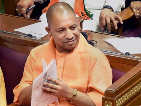 सपा सरकार के 1500 करोड़ के प्रोजेक्ट गोमती रिवर फ्रंट की जांच के लिए CM योगी ने दिए आदेश