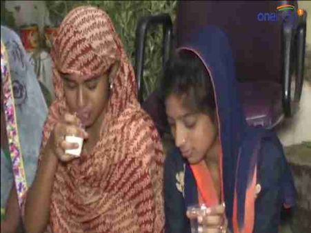 काशी में गंगा जमुनी तहजीब की मिसाल, गाय के दूध से हुआ रोजा इफ्तार