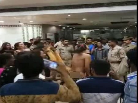 VIDEO: किन्नरों ने खोया अपना गुरु तो अस्पताल का हो गया हाय-हाय