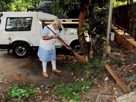 खुले में शौच की चुनौती और मोदी सरकार का रिपोर्ट कार्ड