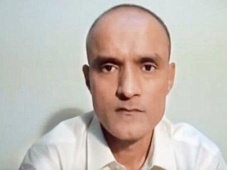  कुलभूषण जाधव को जल्द फांसी के लिए पाक ने SC में की अपील