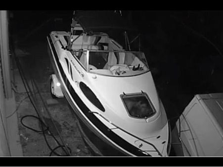 Video:जिस बोट में मनाई 'सुहागरात' उसे ही चुरा कर ले गए