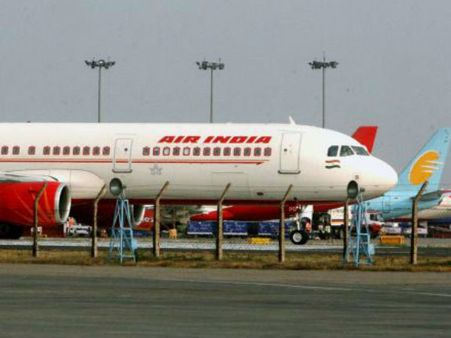 एयर इंडिया कर्मचारियों की 7 यूनियनों ने दी सरकार को चेतावनी