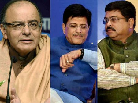 अपनी ही कामवाली को मंत्री समझ बैठे और '3 ईडियट्स' बन गए मोदी के ये मिनिस्‍टर्स