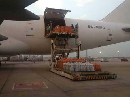 पाकिस्‍तान भी देखता रह गया और अफगानिस्‍तान से भारत पहुंच गया पहला कार्गो प्‍लेन